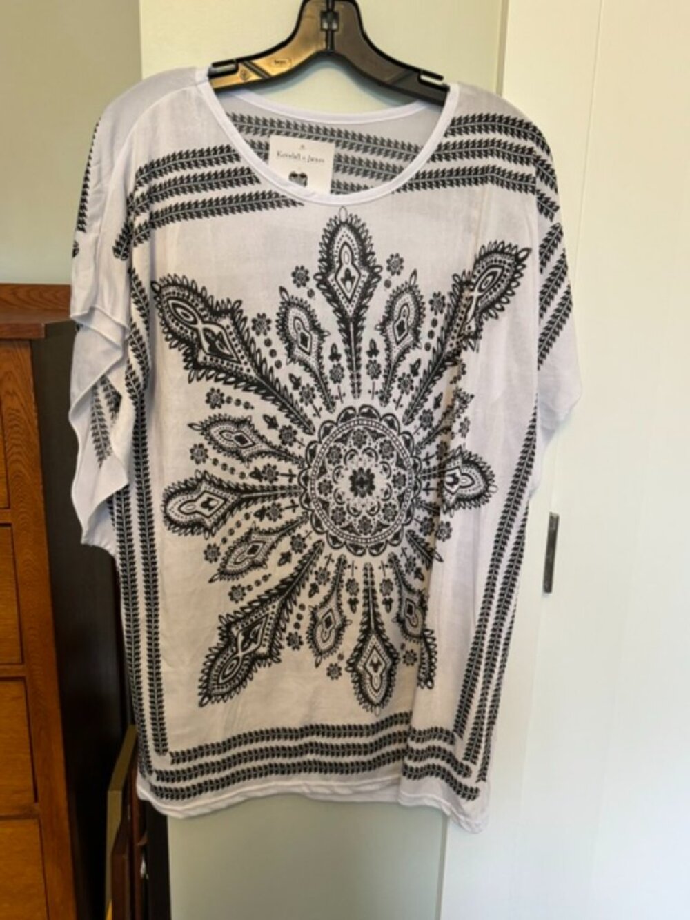 Kendall & James Cover Up Tunic - One Size   New/Never Worn